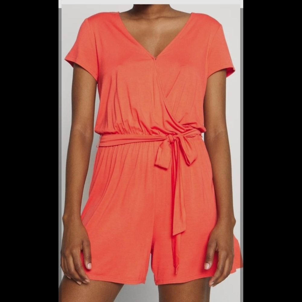 NWT GAP Sz M Coral Shorts Jumpsuit Super Soft